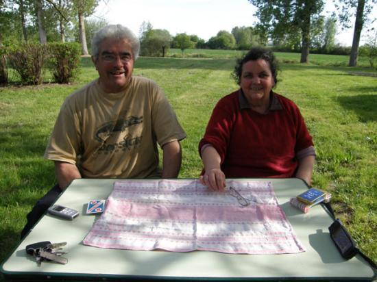 SUR L'AIRE DE REPOS DE CHALAIS (37)