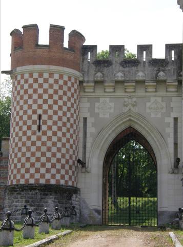 LE CHATEAU DE L'ILE BOUCHARD (37)